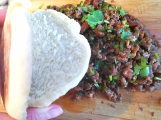 牛肉夹馍~自己活面烙白吉馍 